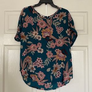 Maurices Delton Zipper Back Floral Top